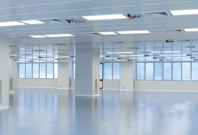 3.03 CC-040-cleanroom-ceiling-high-tech-LR